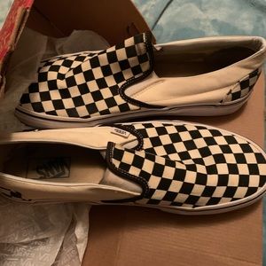 Mens Vans size 11 black and white